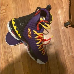 Nike LeBron 16 Martin